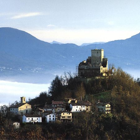 Casavacanzedezza Montecalvo Versiggia Exteriör bild