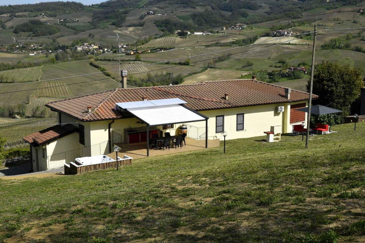 Casavacanzedezza Montecalvo Versiggia Exteriör bild