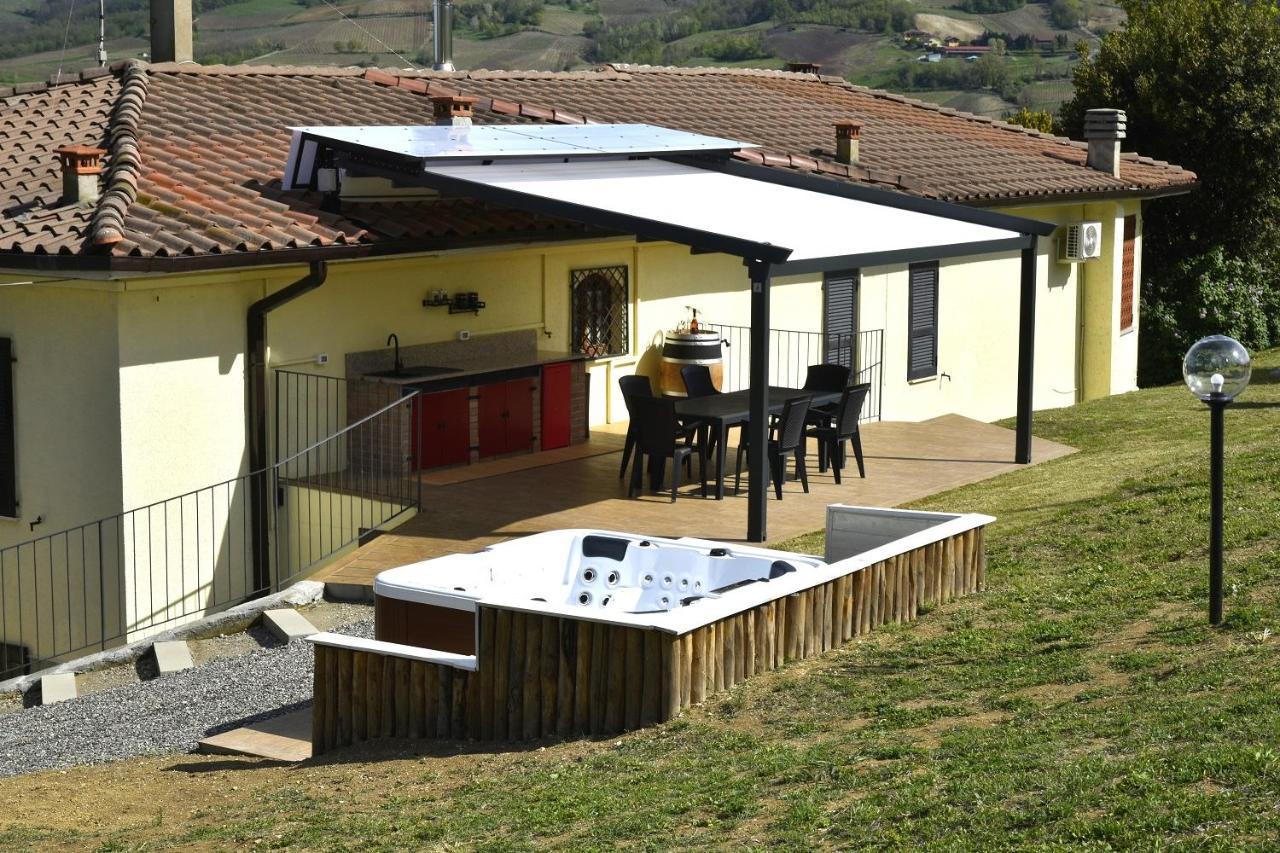 Casavacanzedezza Montecalvo Versiggia Exteriör bild
