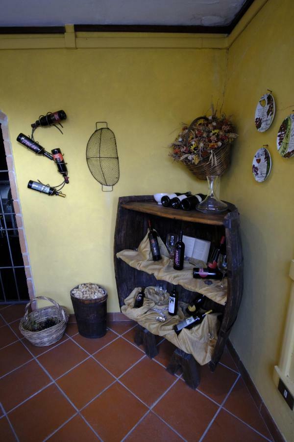 Casavacanzedezza Montecalvo Versiggia Exteriör bild