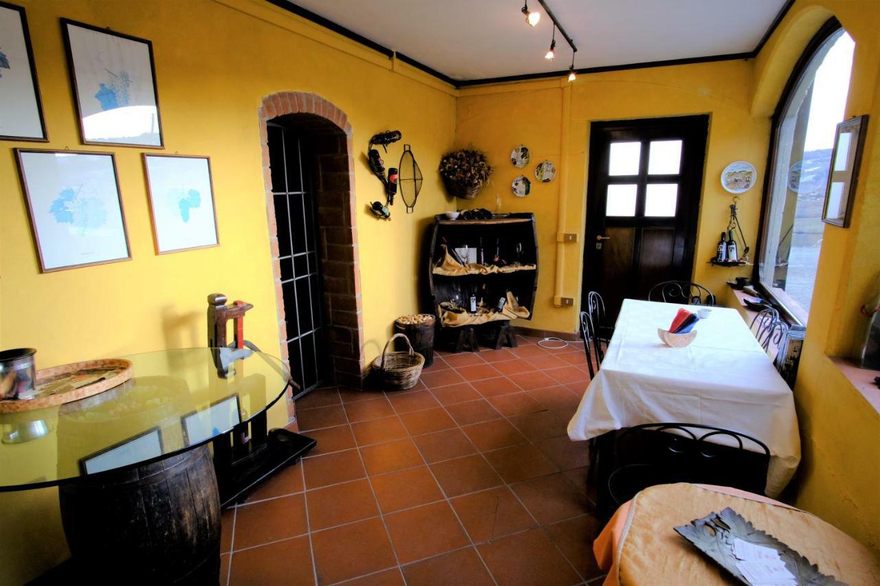Casavacanzedezza Montecalvo Versiggia Exteriör bild